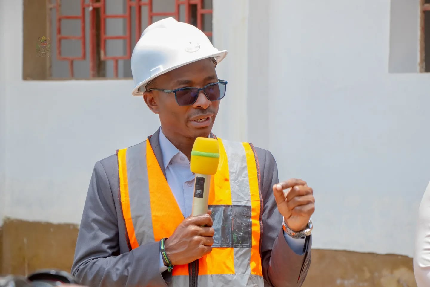 RC MAKAME AKAGUA UJENZI WA JENGO LA UTAWALA ILEJE